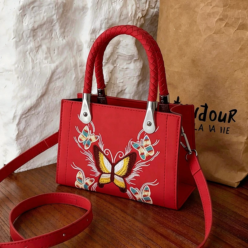 

Classic Handbags Women's Bag Fashion Butterfly Embroidery Shoulder Bag Female Pu Leather Small Square Bag Brand Commute Bag