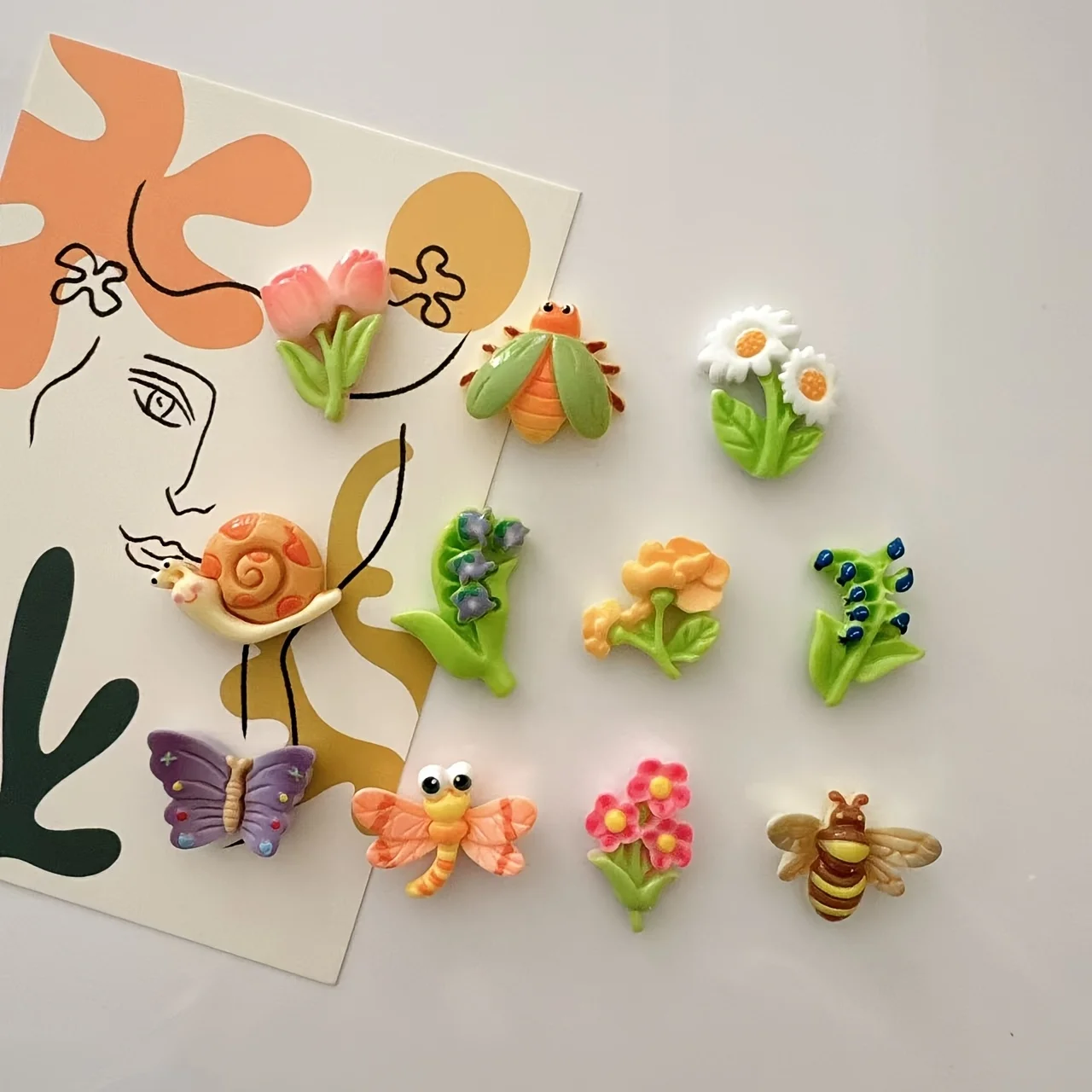 6/12pcs Floral and Insect Resin Refrigerator Magnets - Decorative Magnets for Refrigerators, Kitchens, and Whiteboards