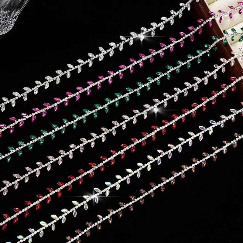 

Leaf shaped accessory DIY chain claw chain is suitable for ideal materials such as clothing, shoes, hats, wedding dresses, etc