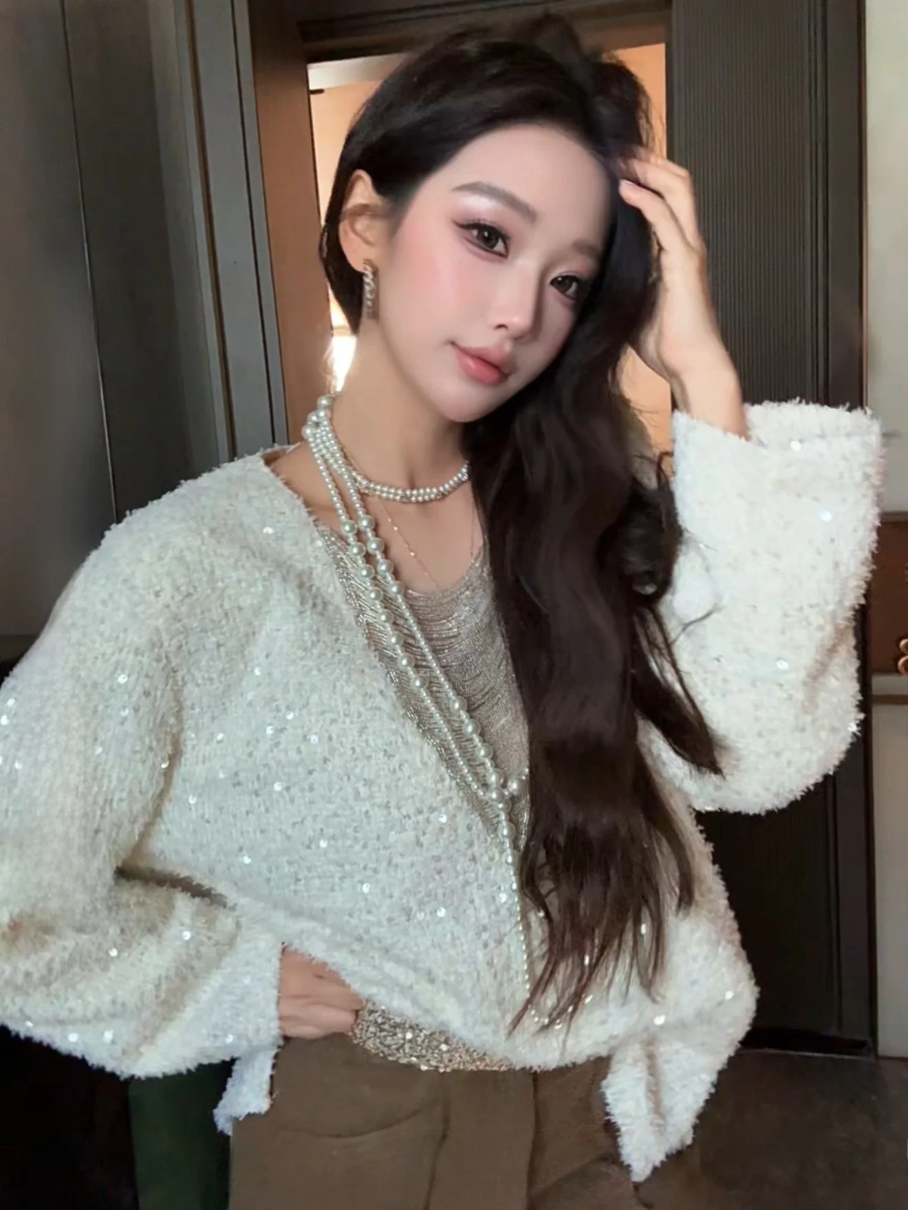 

New Dadada iny Chain Knitted Long Sve V-Ne T-irt Women's Casual Loose Fit Polyester Fiber Glitter Top