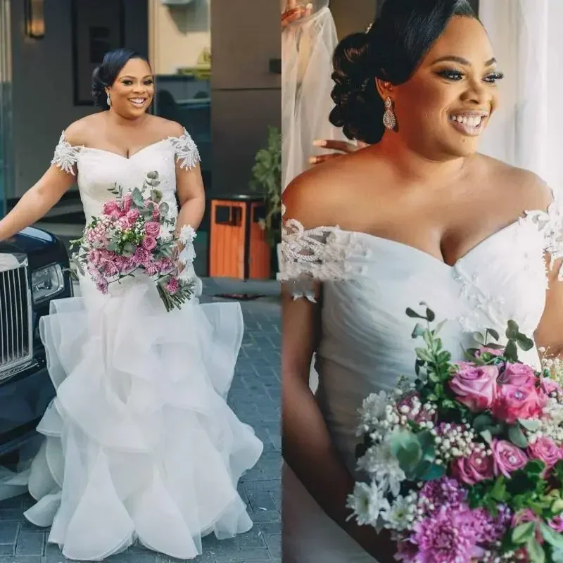 Customized Black Girl Crystal Plus Size Wedding Dresses Cheap Organza African Wedding Gown