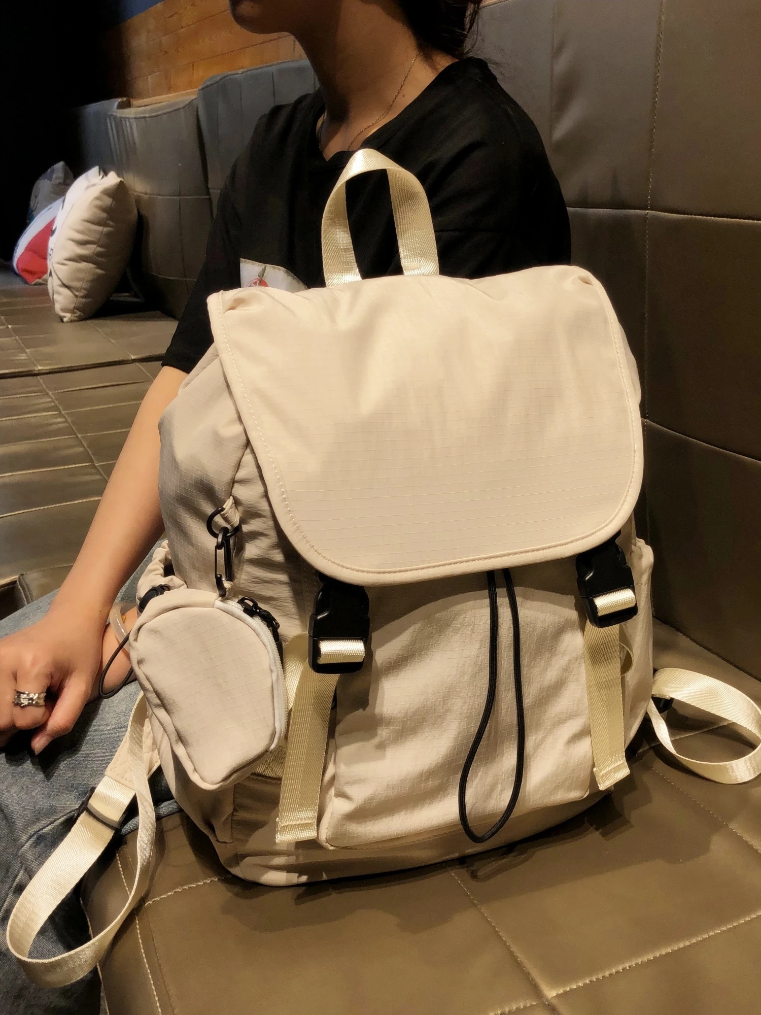 sac-a-dos-de-sport-grande-capacite-gurdier-marque-hong-kong-nouvelle-collection-2026-leger-unisexe-pour-voyage-etudiant-quotidien-decontracte-simple…