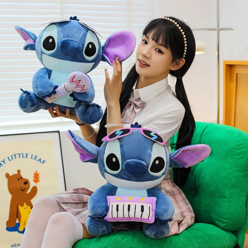 Urocza pluszowa zabawka, słodki kreskówkowy Stitch, muzyczna maskotka, prezent urodzinowy dla dziewczynek, miękkie zabawki dla dzieci.