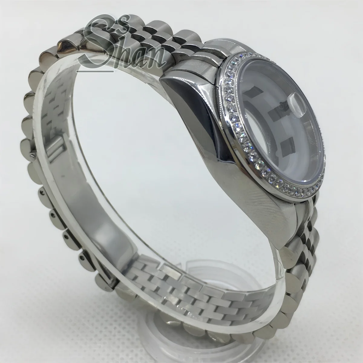 La pulsera de lujo para reloj de mujer de acero inoxidable con borde de diamante NH05 de 31 mm es adecuada para reemplazar piezas de movimientos NH05 NH06