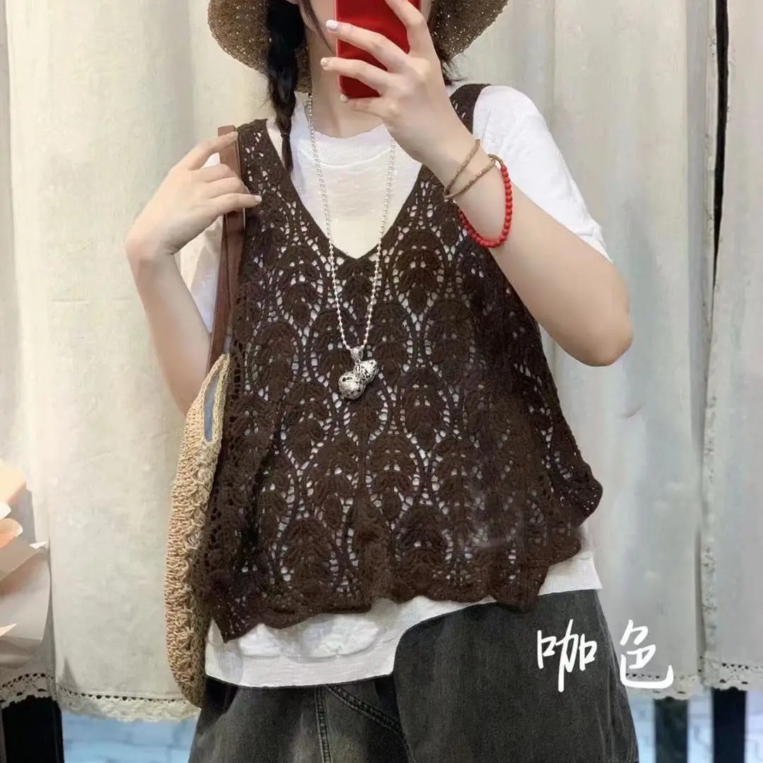 Fashionable Tops Spring Summer Casual Vest V-neck Hollow Out Leaf Sleeveless Knitted Camis Top Women Tops Hot Selling L198