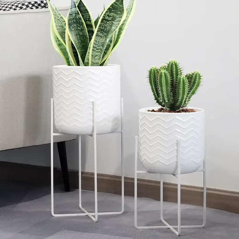 Set of 2 Simple White Flower Pots Sturdy Metal Decorative Planters for Wedding Home Party Decor