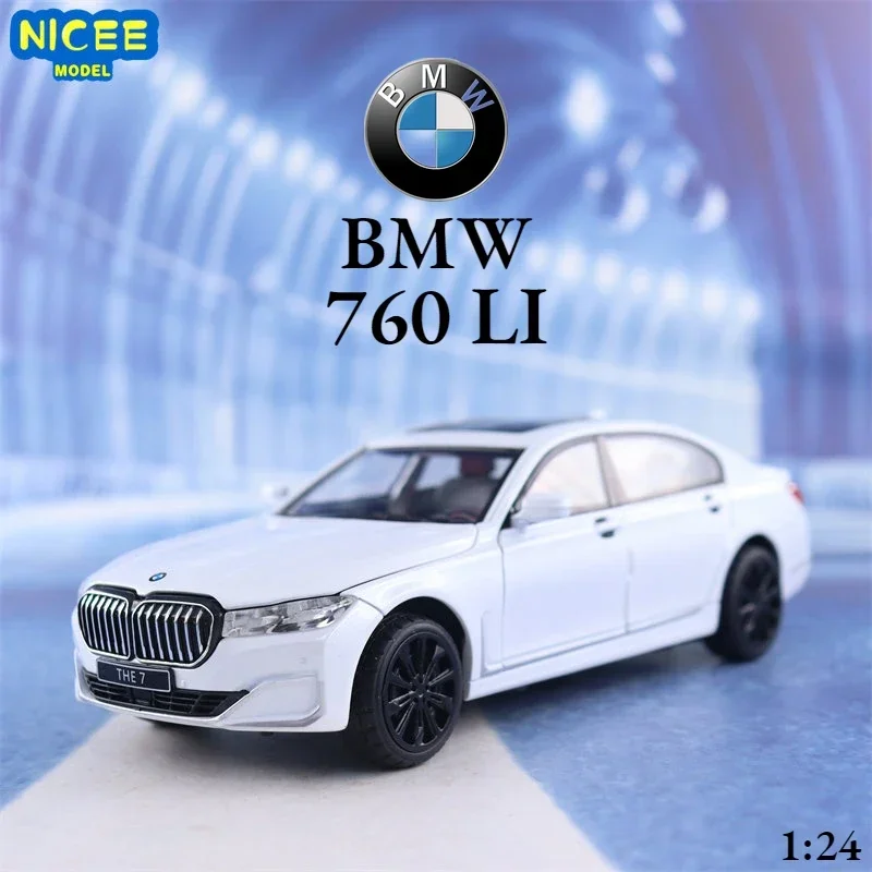 High Simulation Diecast Metal Alloy Model Car para crianças, 1:24, Car Sound and Light, Pull Back Collection, Presentes de brinquedo, BMW a 7 760LI, A588