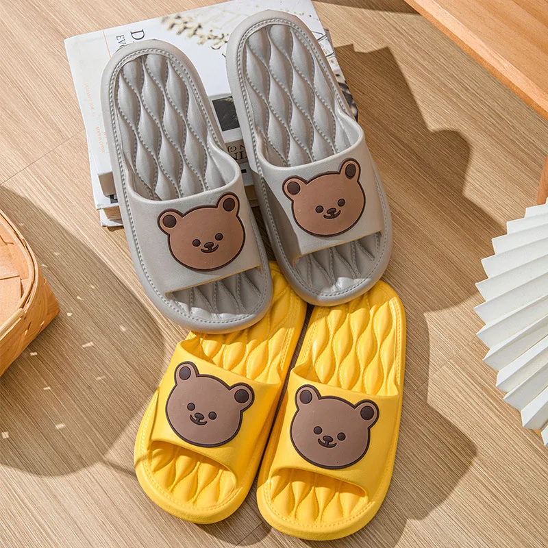 Summer New EVA Trend Cartoon Bear Slippers Couple Home Anti slip Bathroom Slippers Casual fashion hot Women's soft sole Slippers