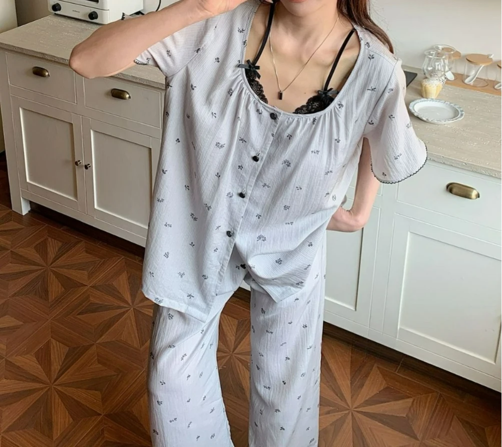 

Pajamas Women's Spring and Summer Short-sleeved Trousers Can Be Worn Outside Loungewear Suit with Chest Pad