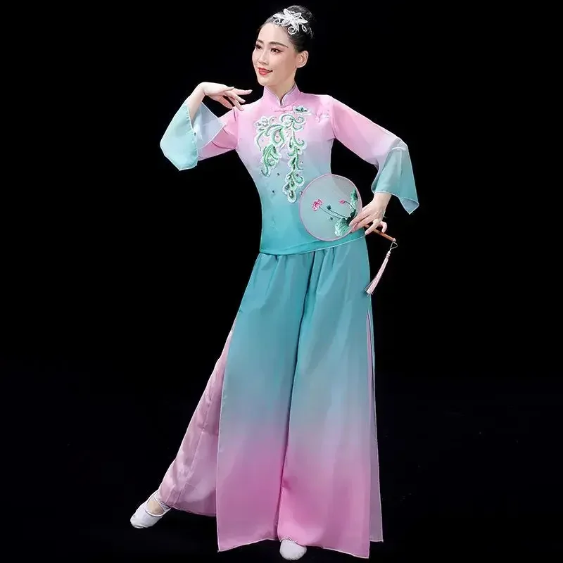 Klasyczny chiński styl tańca Yangko Profesjonalne występy Praktyka Ubrania Starożytny fan Yangko Odzież sceniczna Square Dance