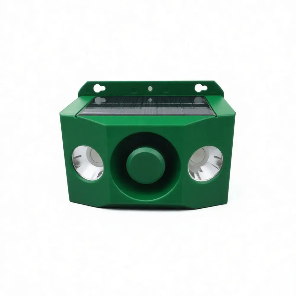 Outdoor Solar Power Animal Chaser With Ultrasonic Sound And Flash Light Motion Sensor Alarm For Garden Crop Protection