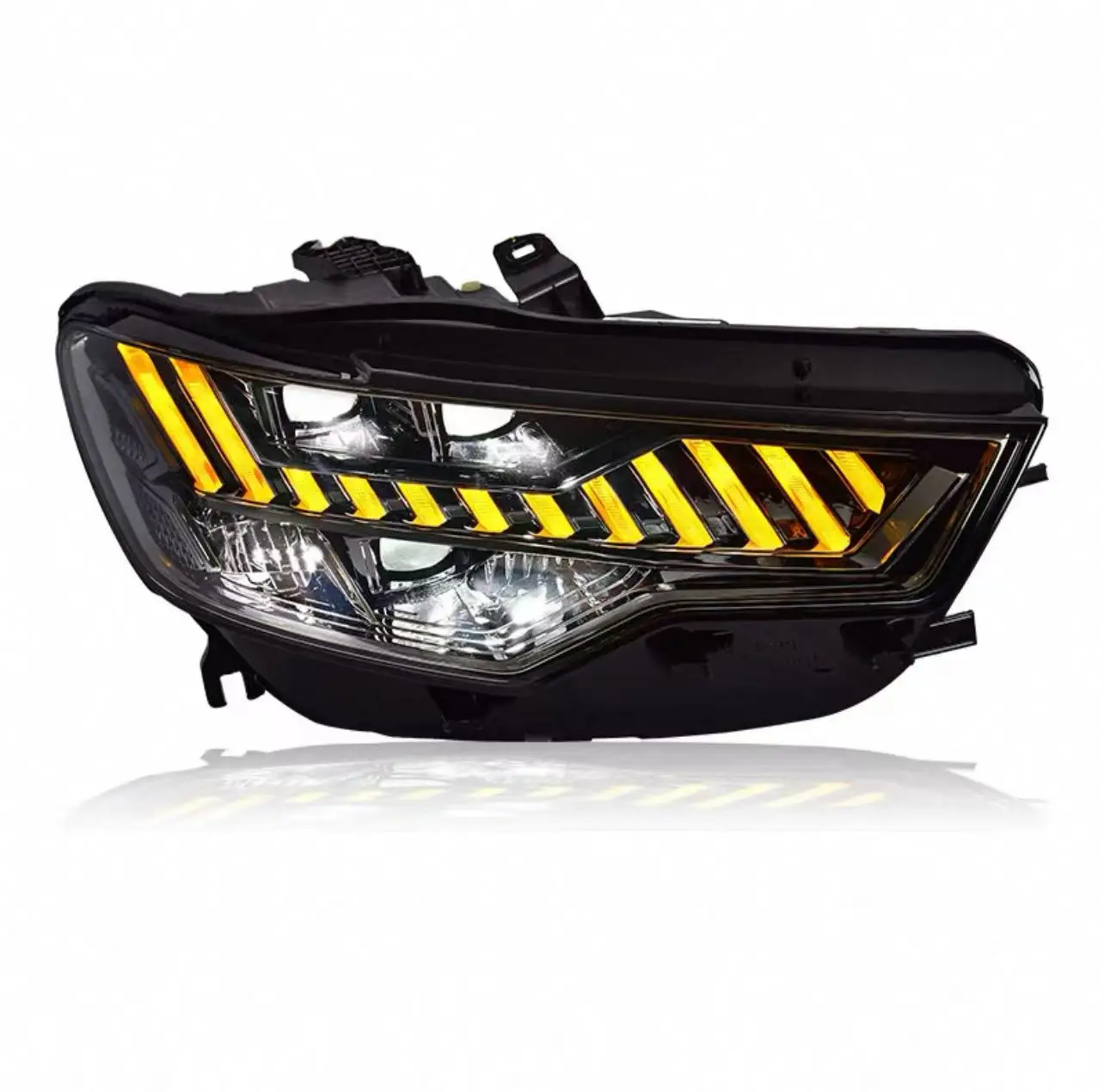 Suitable for Audi A6C7 modified RSLED lens daily new light loss turn signal headlights A6C7 headlight headlight assembly