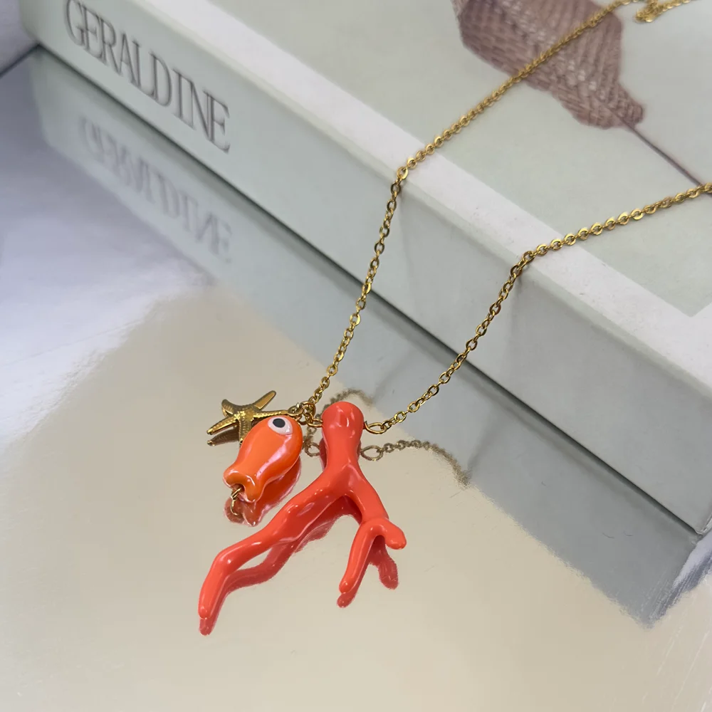 مطلية بالذهب المحيط تقليد المرجان السيراميك الأسماك نجم البحر سحر الشاطئ قلادة للنساء عطلة الصيف قلادة مجوهرات الحفلات #3