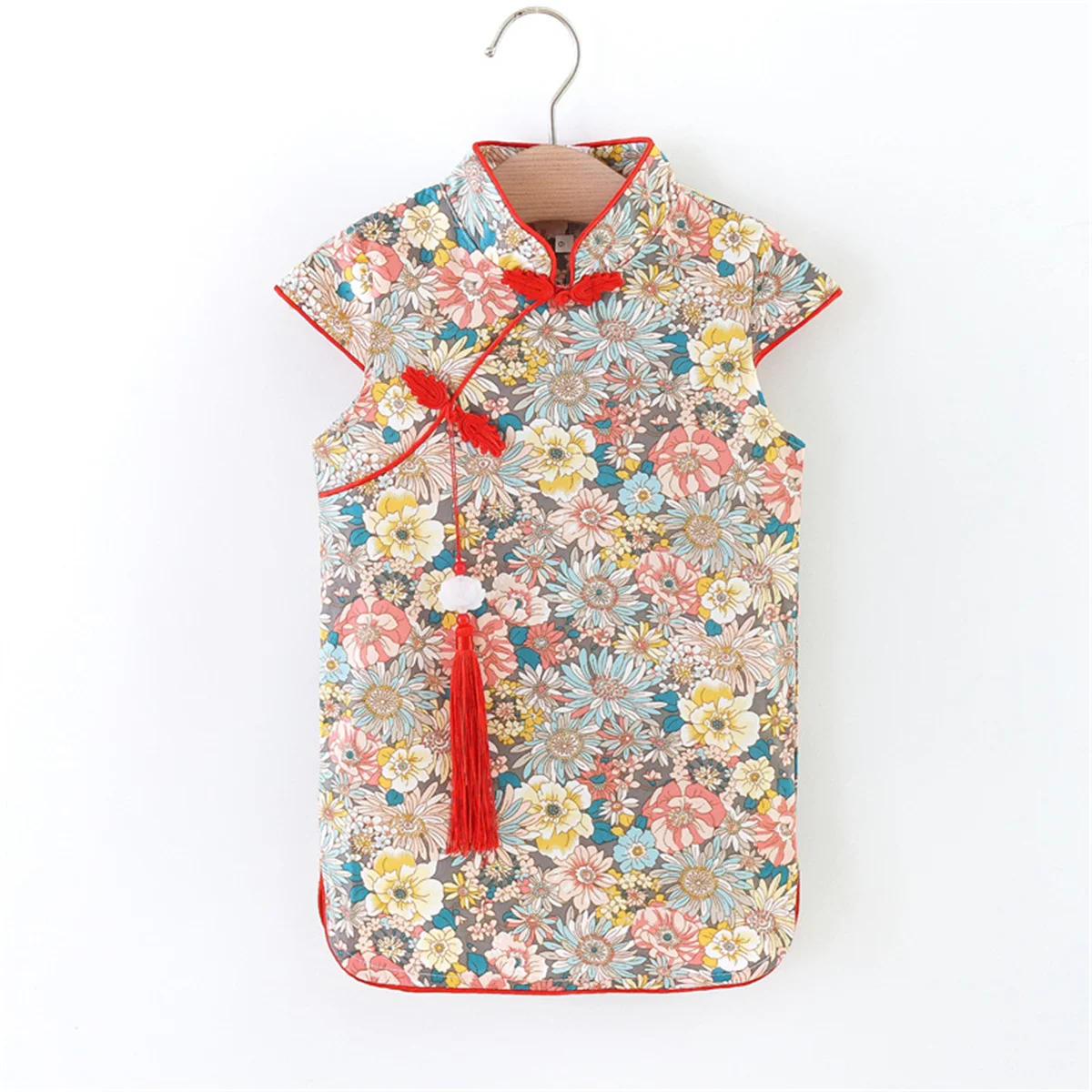 Summer short sleeved dress for girls with retro flower standing collar and button up children\'s slim fitting cheongsam