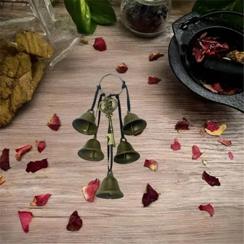 Vintage Witch Wind Ornament Weather-resistant Jewelry Piece Charm For Halloween Yard And Meditation Areas