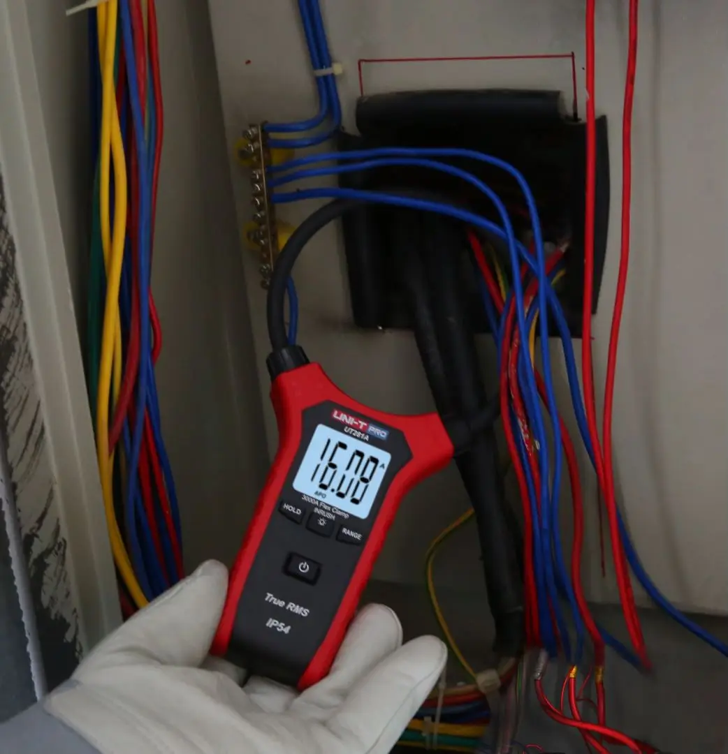 UNI-T UT281A Smart AC 3000A Digital Flexible Clamp Meter Multimeter Handheld Voltage Current Resistance Frequency Test Backlight