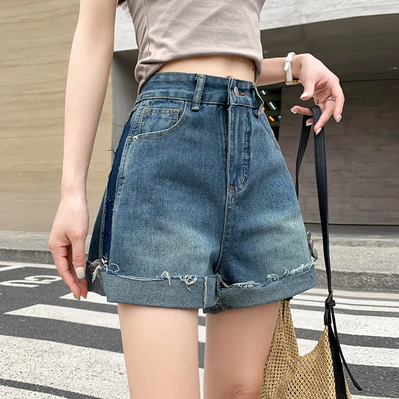 

High waisted rolled edge denim shorts for women's summer slim 2024 new slimming A-line loose ultra short hot pants spicy girl