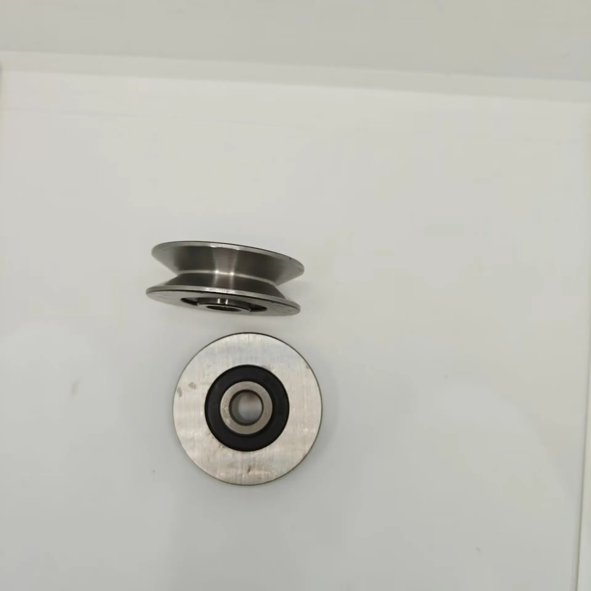 1pc Deep V-groove angle 60 degree bearing roller grooved wire rope guide pulley lifting  wheel 8 * 40 * 12mm