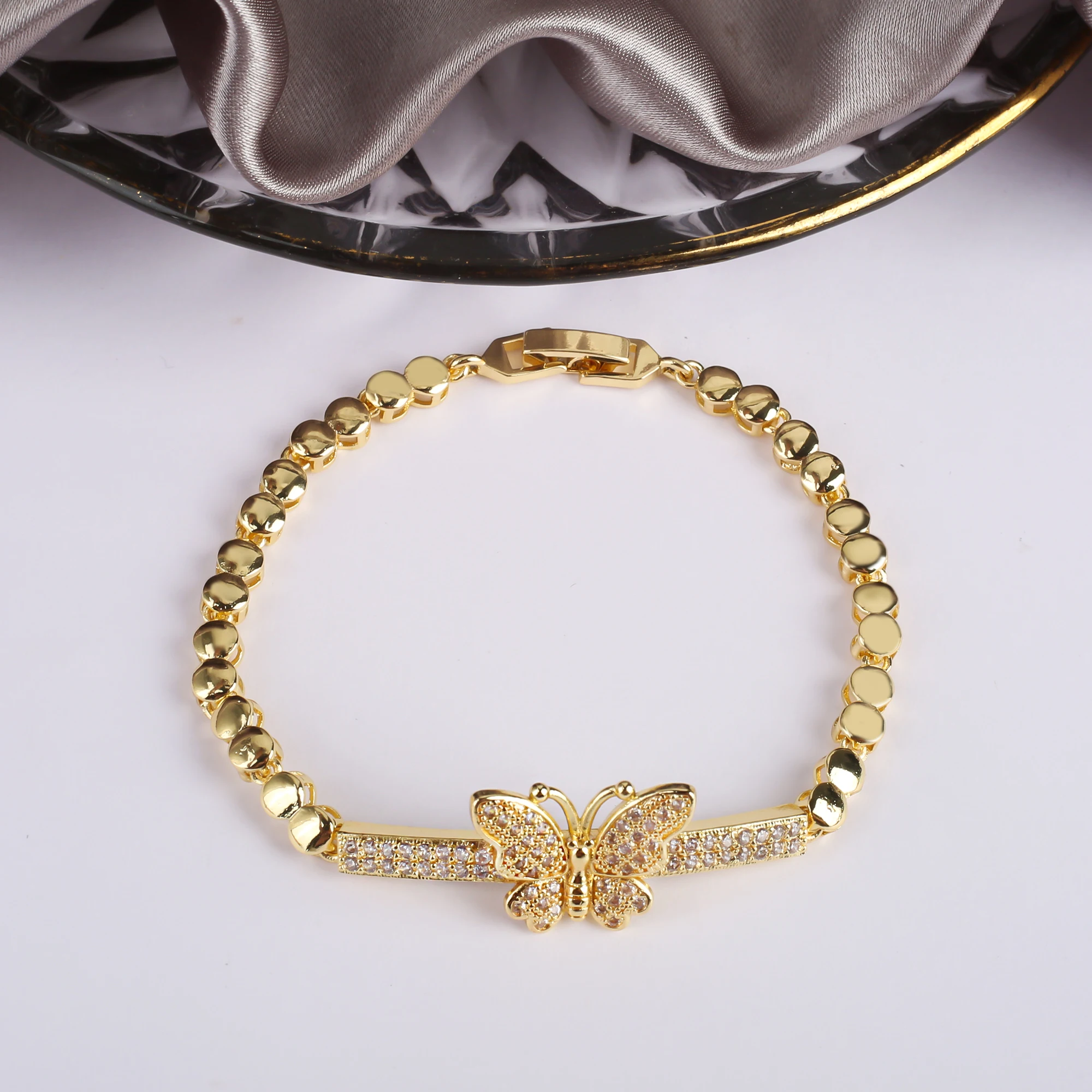 Romantic Luxury Heart-Shaped Geometric Bracelet Zircon Geometric Bracelet For Women Temperament Bracelet Trendy Jewelry Gift