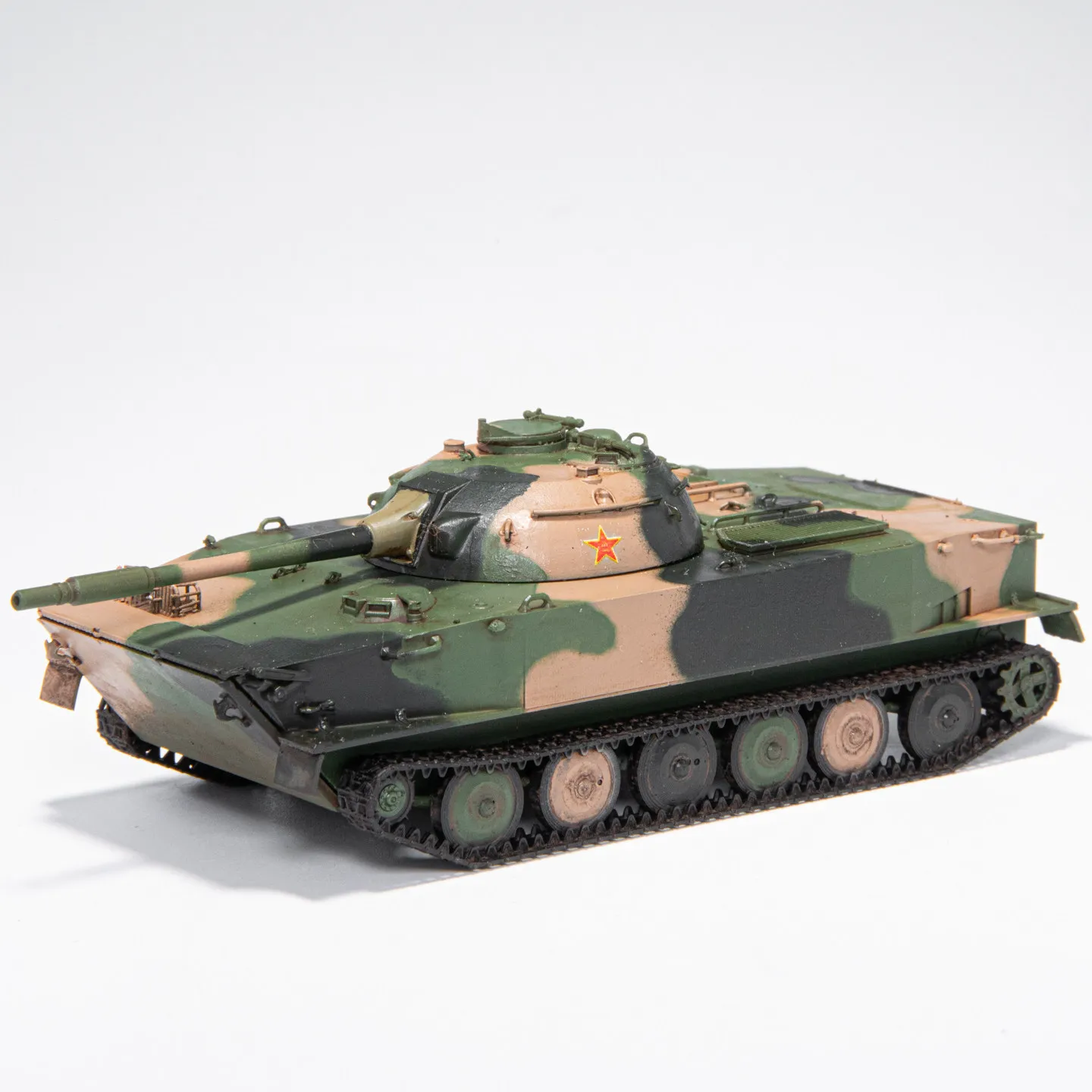 Modèle de char amphibie chinois Type 63 en résine à l'échelle 1:72, type de combat militarisé sur chenilles, classique, jouets pour adultes, cadeaux, exposition statique