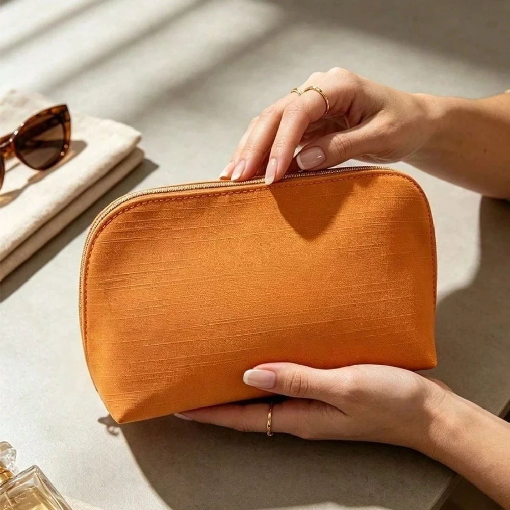Pomarańczowa kosmetyczka z zam – Luxury Bags Storage recenzja i cena