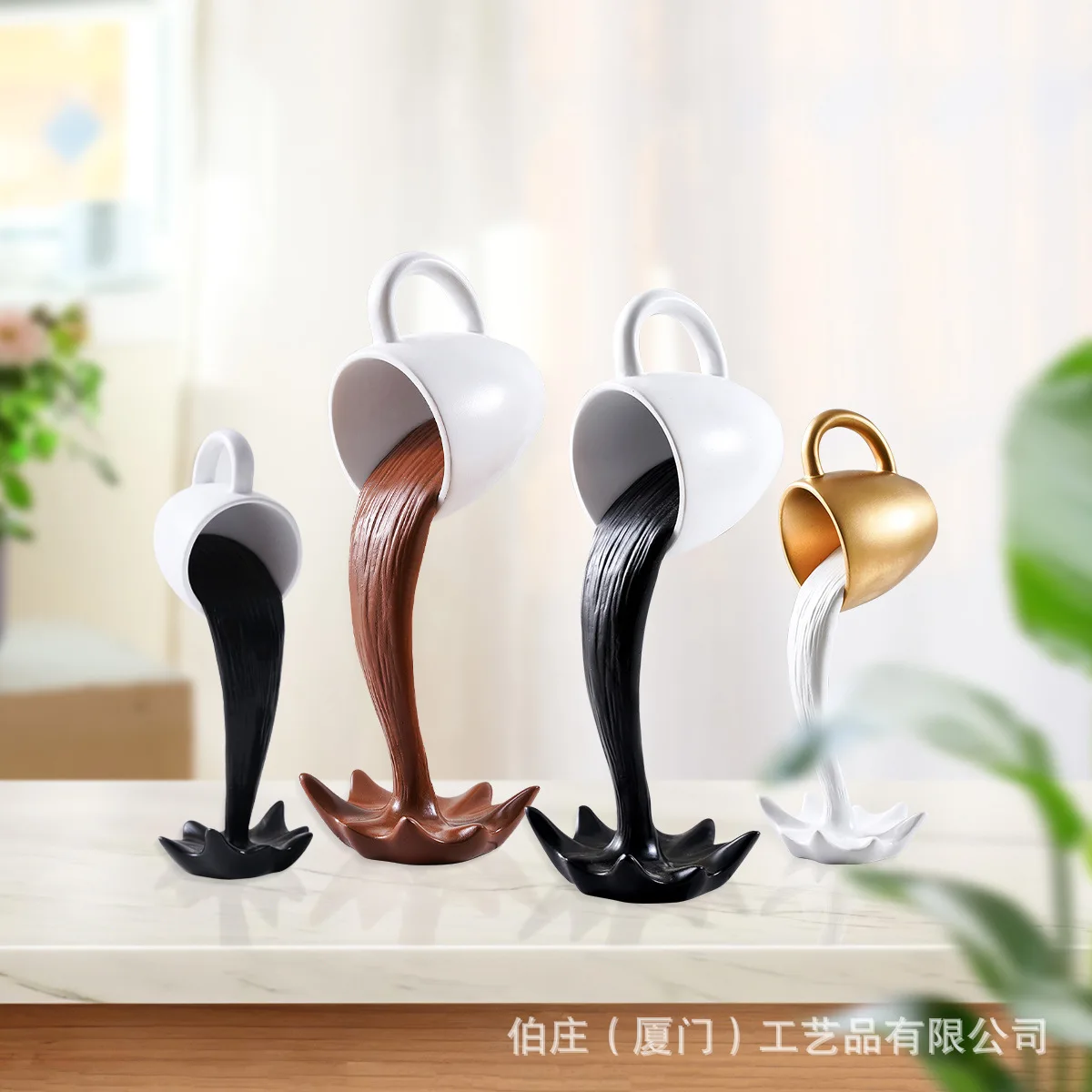 High-end anti-gravity coffee cup creative mug ornament home