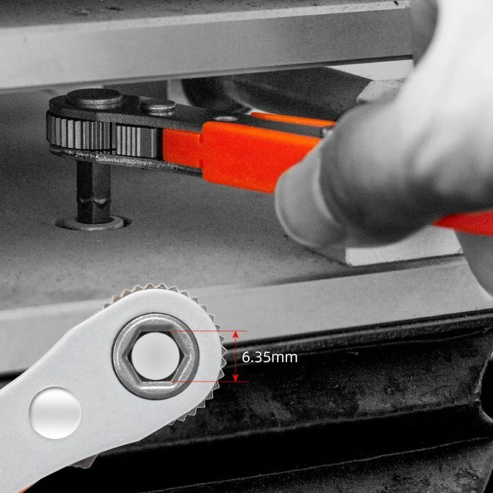 

Heavy Duty 105 Piece Screwdriver Set with Slotted For Phillips Hex and Triangular Bits for Various Screw Types