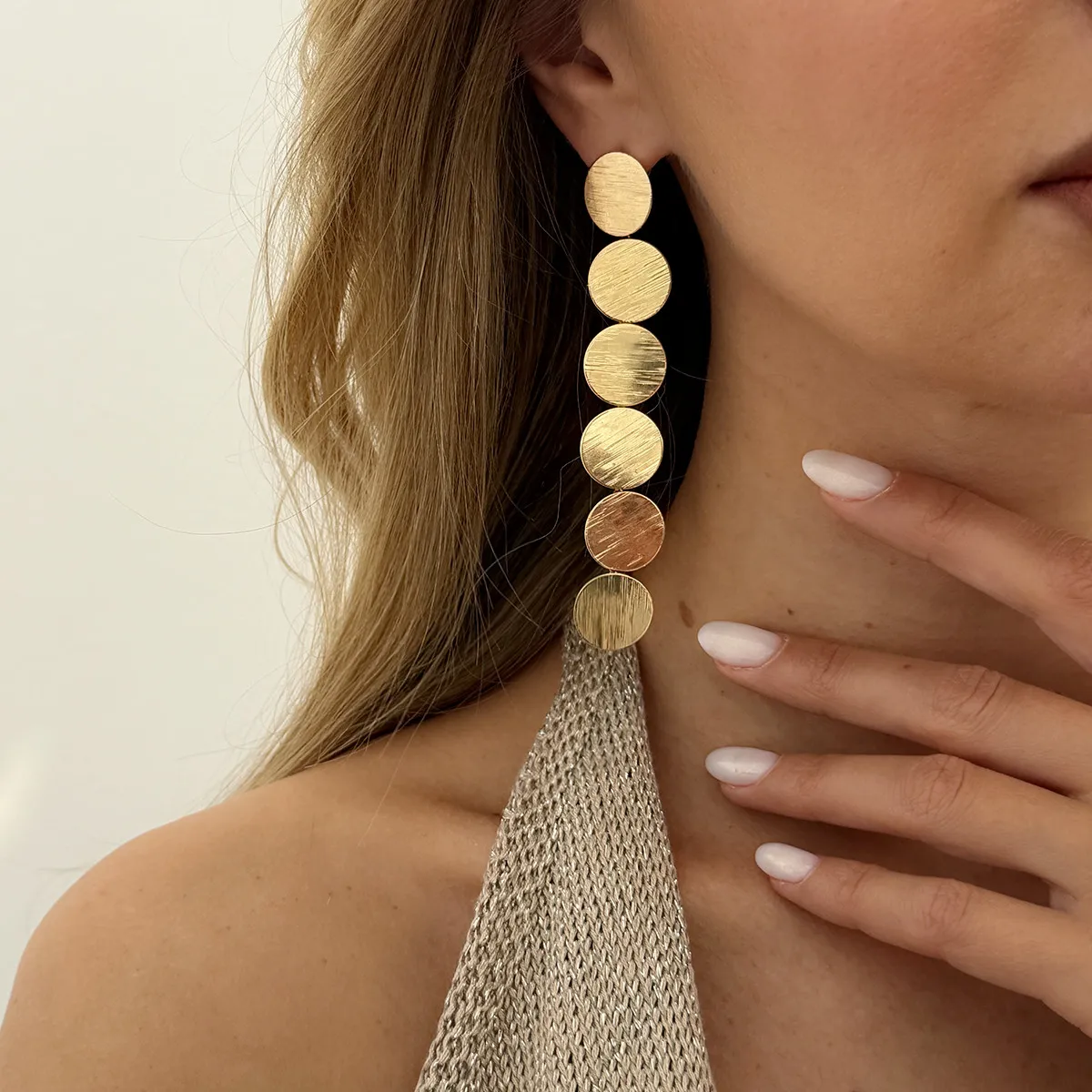 SHIXIN Elegant Metal Sequins Long Drop Earrings for Women Minimalist Geometry Round Hanging Pendant Earring Fashion Jewelry Gift