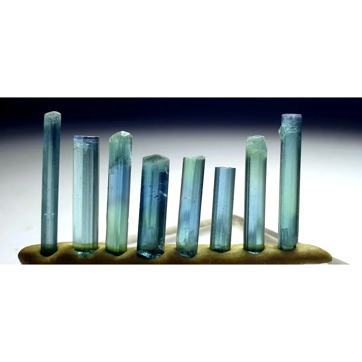 Brazilian Elbaite Mineral Specimen Collection, 10g 5-15mm Natural Tones, Specimen Box for Brightening up your entryway