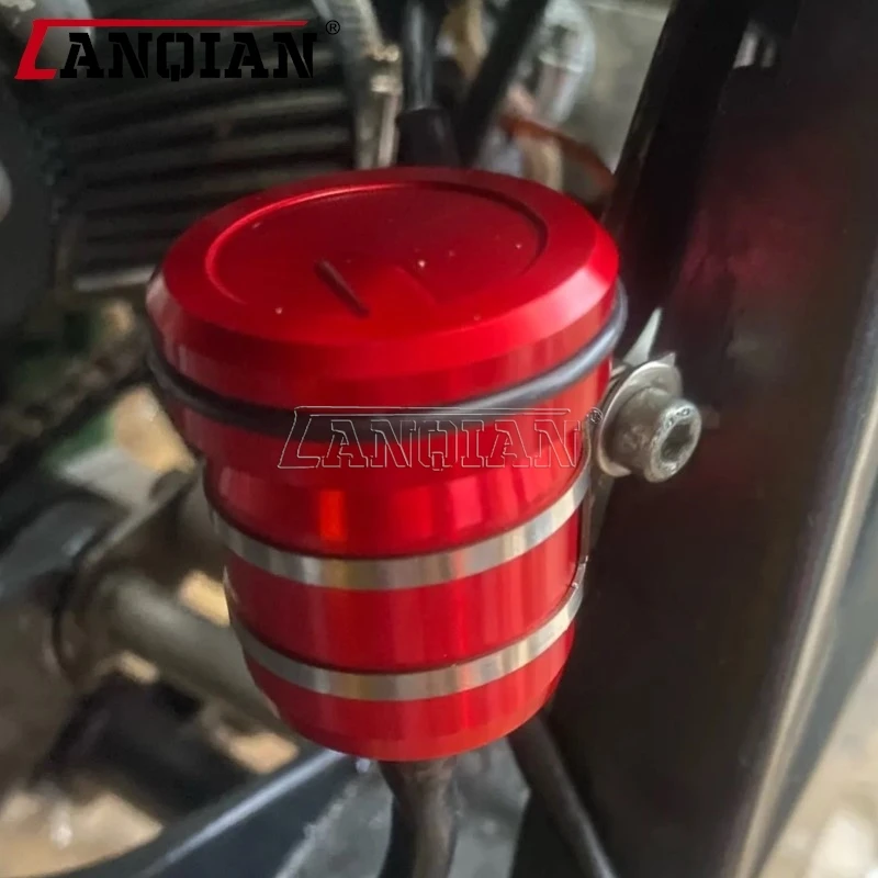 Motorcycle Brake Fluid Reservoir Tank Oil Cup For Ducati Monster 796 Diavel Carbon 1199 Superleggera 109 Z750 Z750R Z250 Z1000