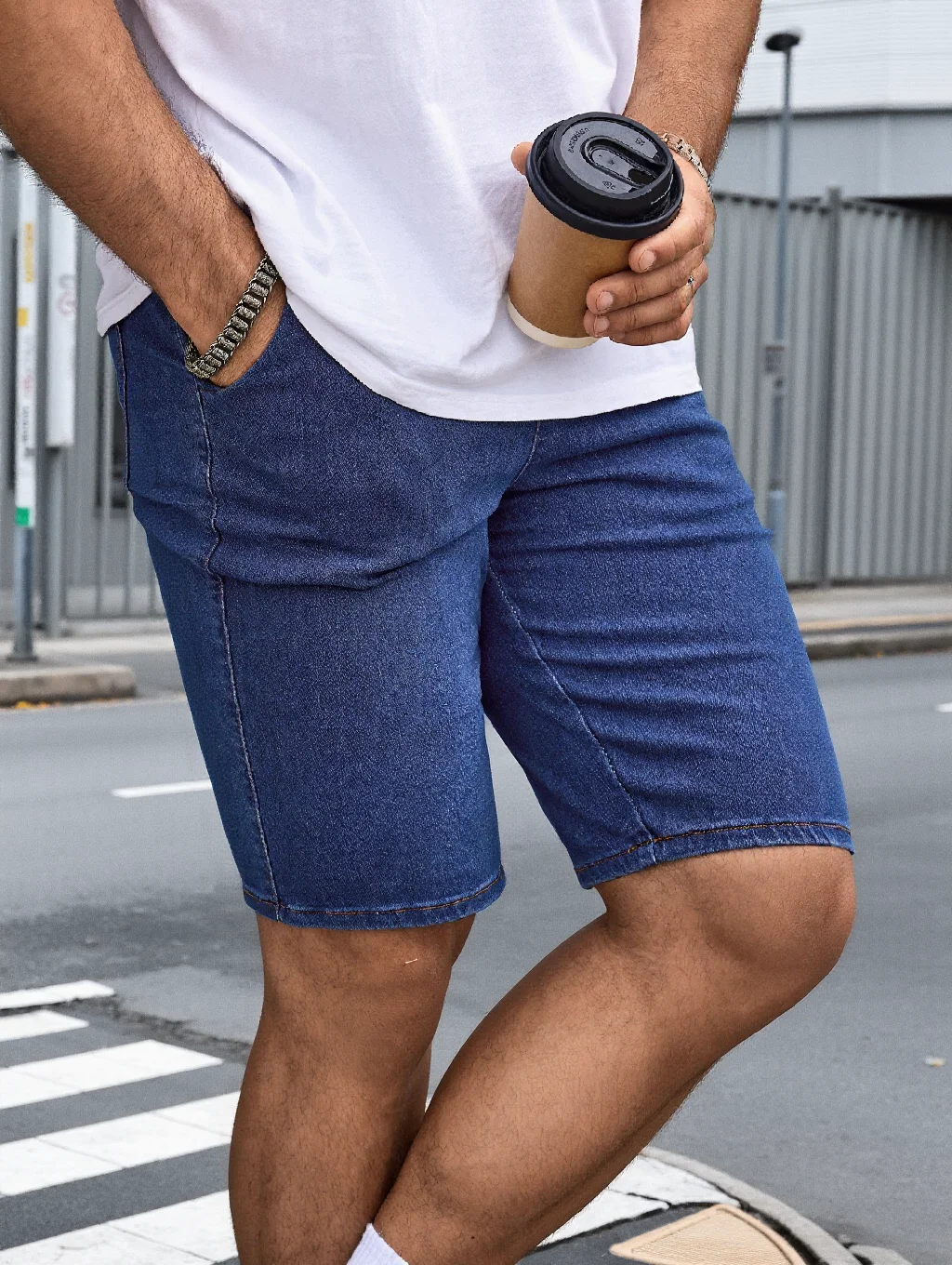 Men's Elastic Waist Drawstring Denim Shorts, Slim Fit Stretch Jean Shorts, Solid Color Casual Knee Length Shorts for Daily Str