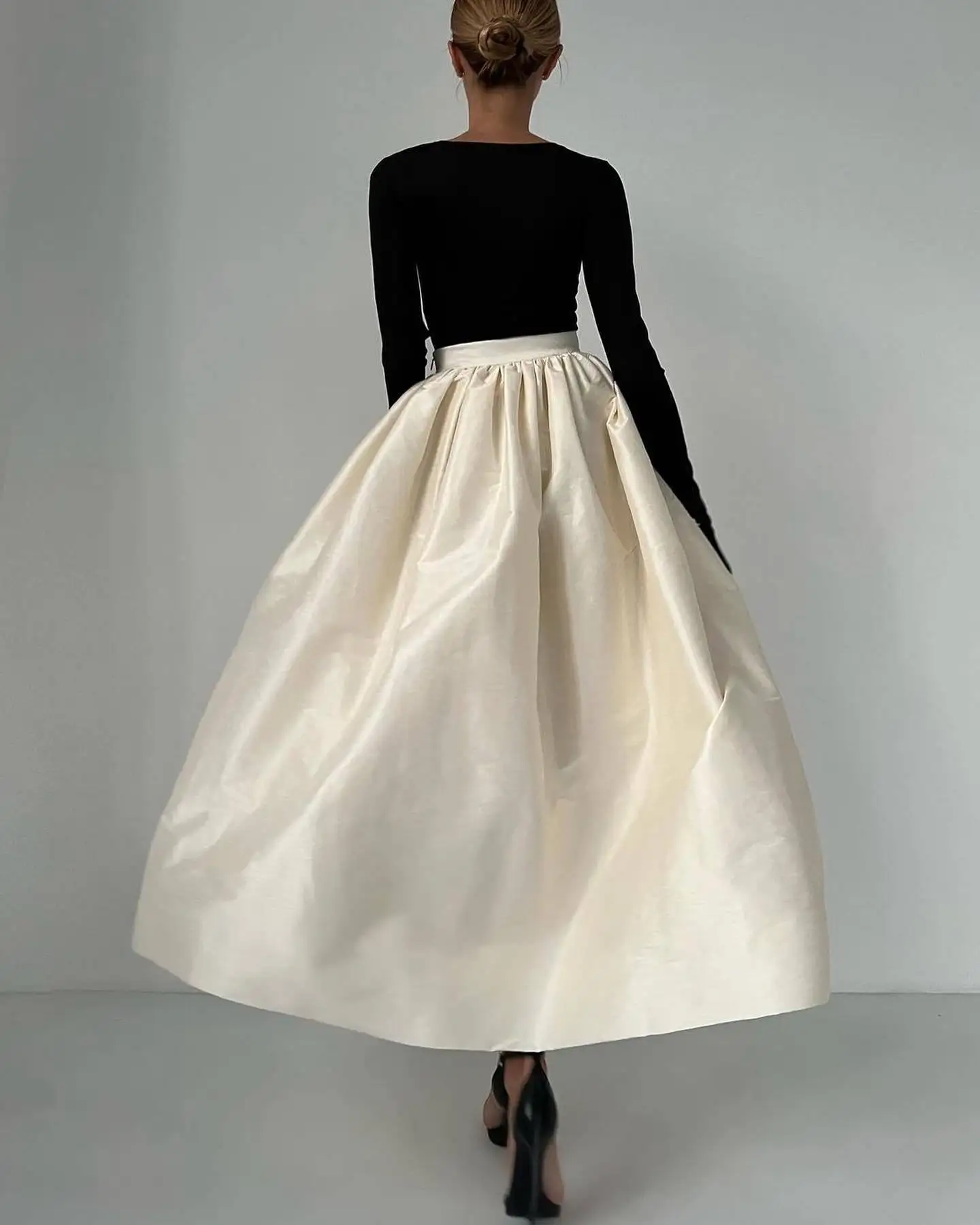 Yellow Pleated Maxi Skirt High-Waisted Flared A-Line Voluminous Ruffle Elegant Women’s Formal Evening Party Wedding Guest Wear