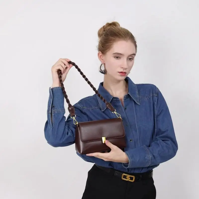 

Модная роскошная осенне-зимняя женская сумка через плечо в стиле ретро, новинка 2024, многофункциональная дорожная сумка, сумка для бездорожья, маленькая квадратная сумка