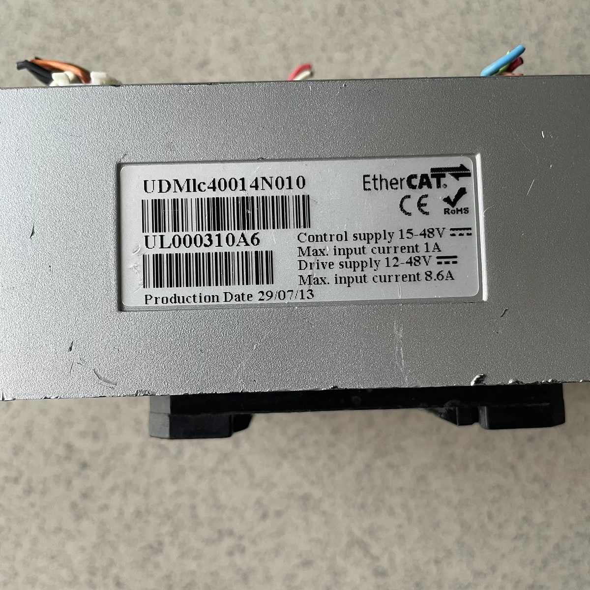 Unidade servo UDMlc40014N010 para ACS