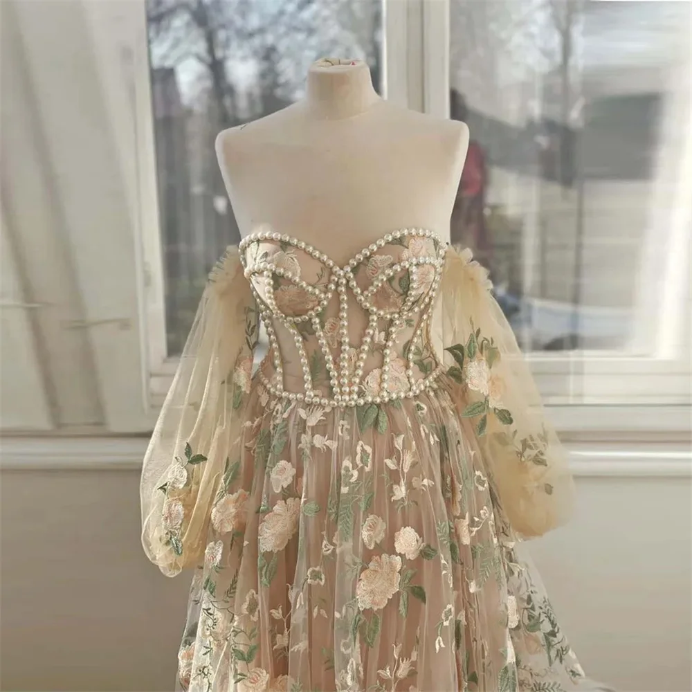 Vörösessárga báli dresses embroidered Gyöngyözik estélyi Bor színe Alaki funda Félfogadás ruhát Jegyes Fűző muszlin ruhát vestidos denoche