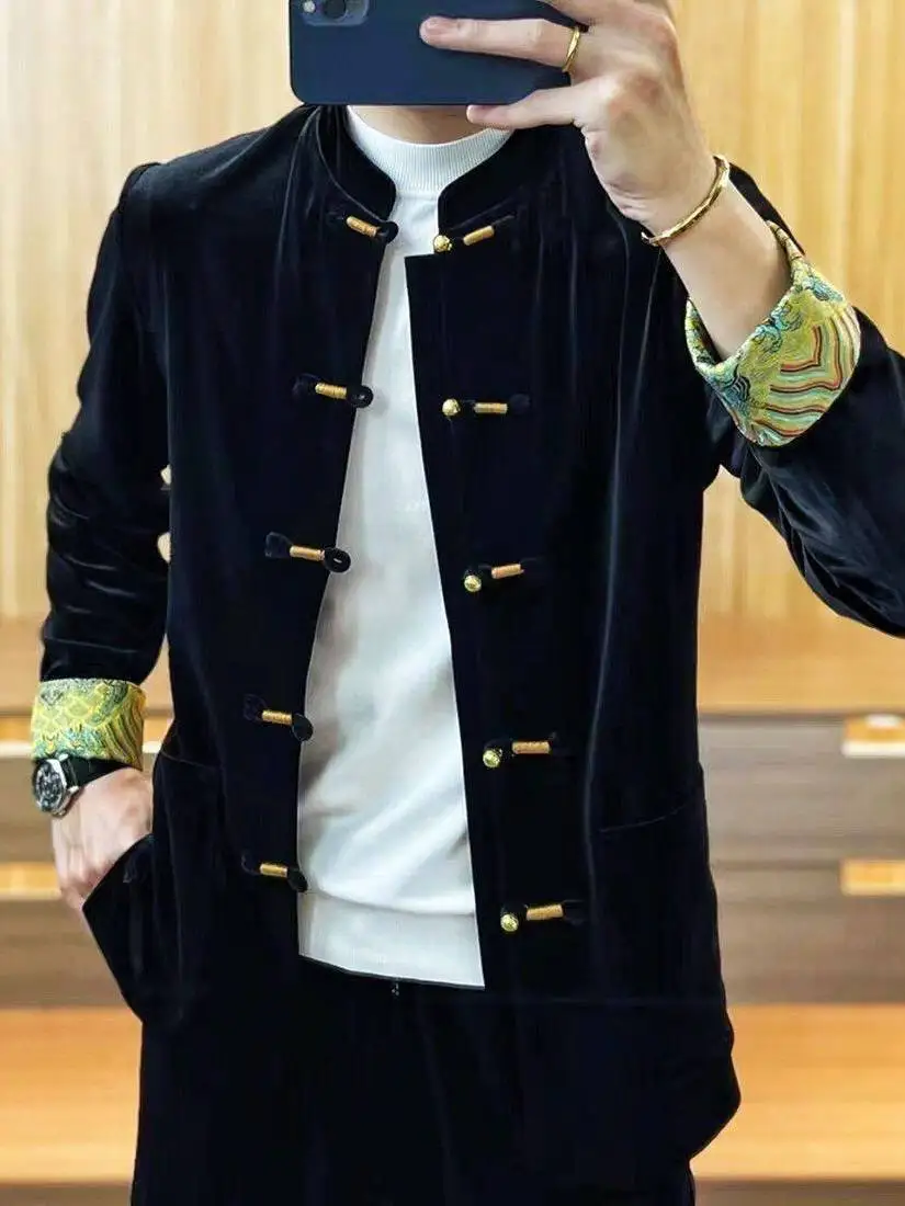 

New Chinese Sle Men's Casual Velvet Jaet Faionable Button Design Tang Suit Sensation Haome Top Spring Autumn Wear