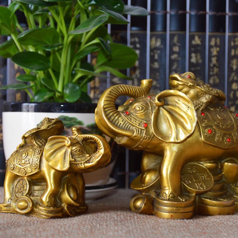 Wealth and Prosperity Ornament, Brass Golden Toad Home Decor Craft