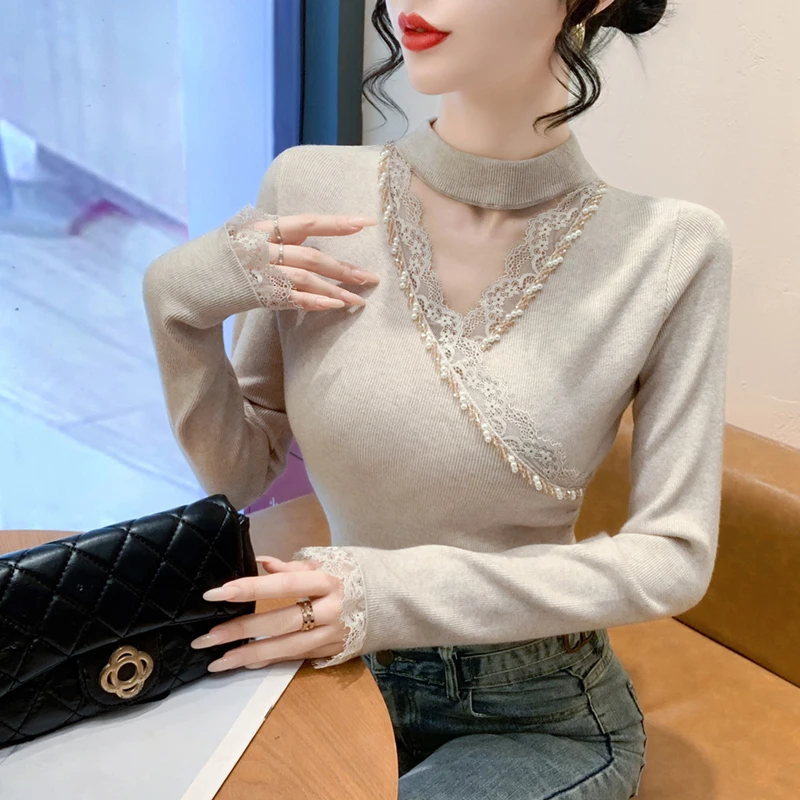 セクシーな透かし彫りVネックニットベースの女性用ロングスリーブレーススプライスビーズトップ、秋冬インナーウェア、ハンギングネック...