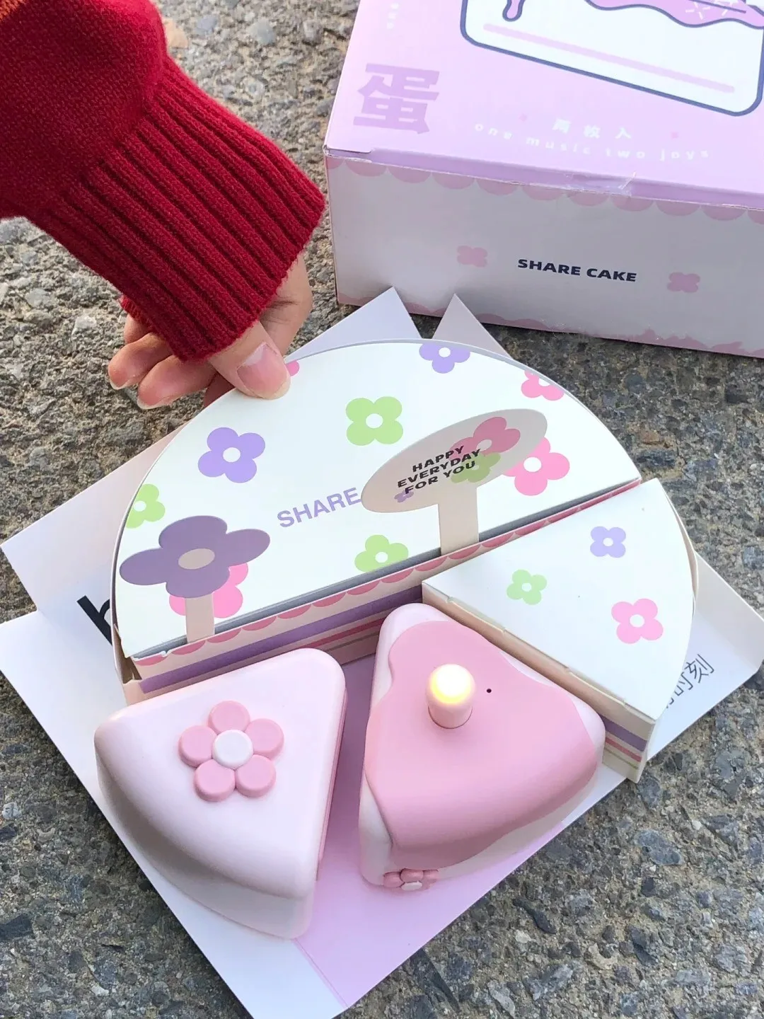 MARtube Share Cake TWS Bluetooth Speaker Electronic Candle Nightlight Wireless Speaker Sound Recorder Birthday Gift for Girl view 6