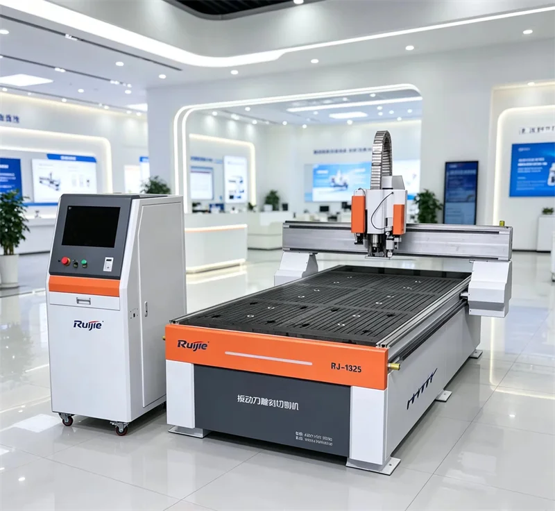 Máquina Router CNC 1325 en Oferta, con Cuchilla Oscilante para Corte y Grabado de MDF, Madera Contrachapada, Paneles de Madera y Acrílico, con CCD, OEM/ODM