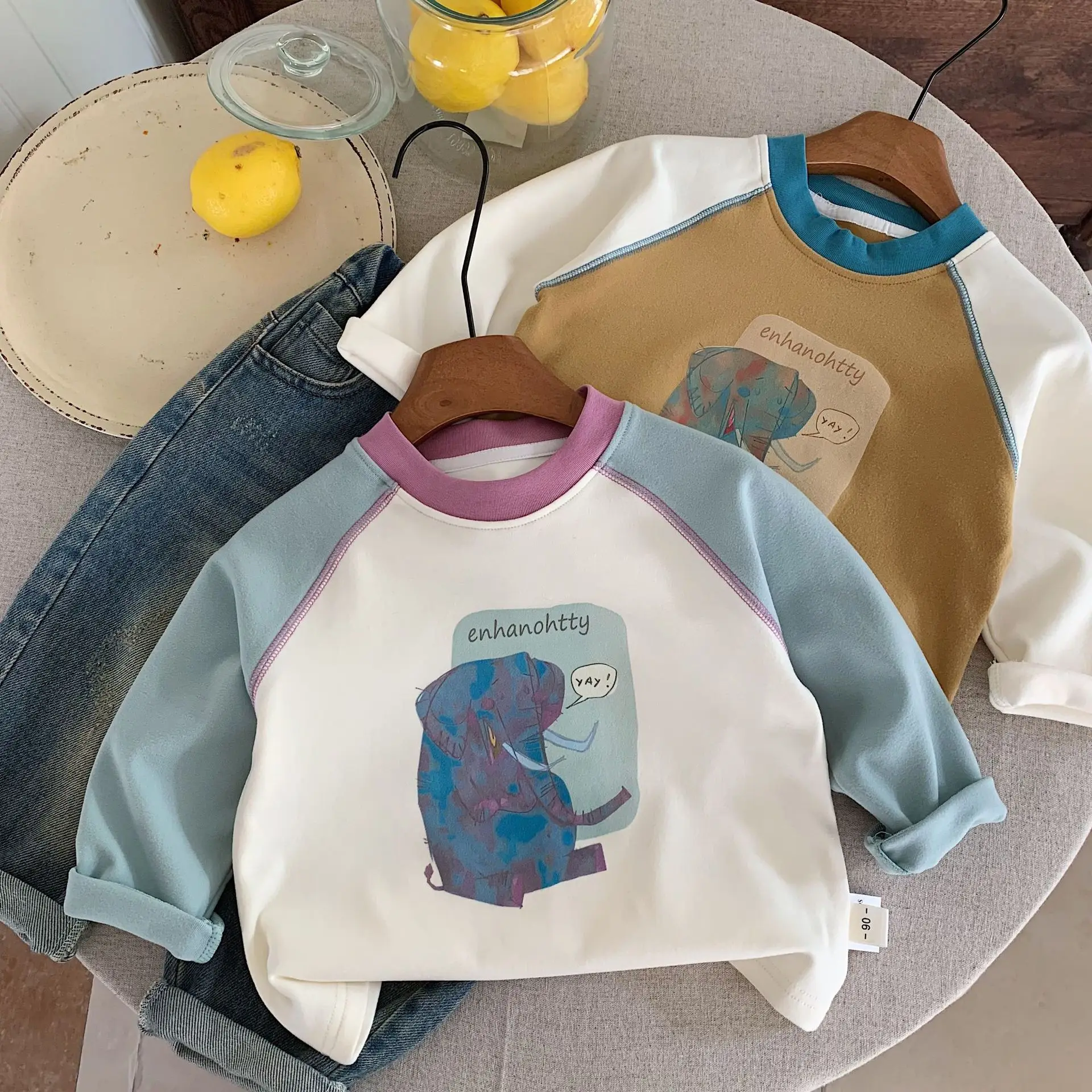Childrens Top 2025 Winter New Korean Version with Velvet Bottom Coat and Hooded  Fashionable Versatile Simple Stylish Daily Wear