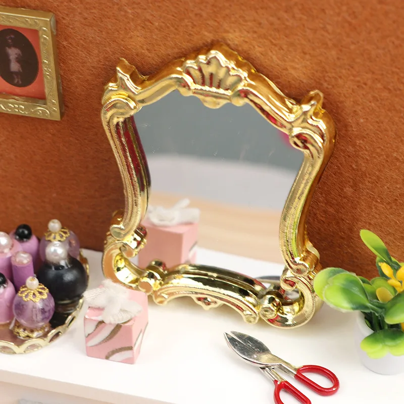 Specchio in miniatura per casa delle bambole in scala 1:12 5picecs - Arredamento versatile con bordo dorato chic |   Accessori per la casa delle bambole del bagno della camera da letto
