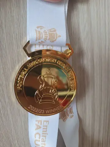 새로운 스타일 2022-23 시즌 FA컵 챔피언 메달, 축구 협회용 챌린지 컵 챔피언 메달, 팬 기념품