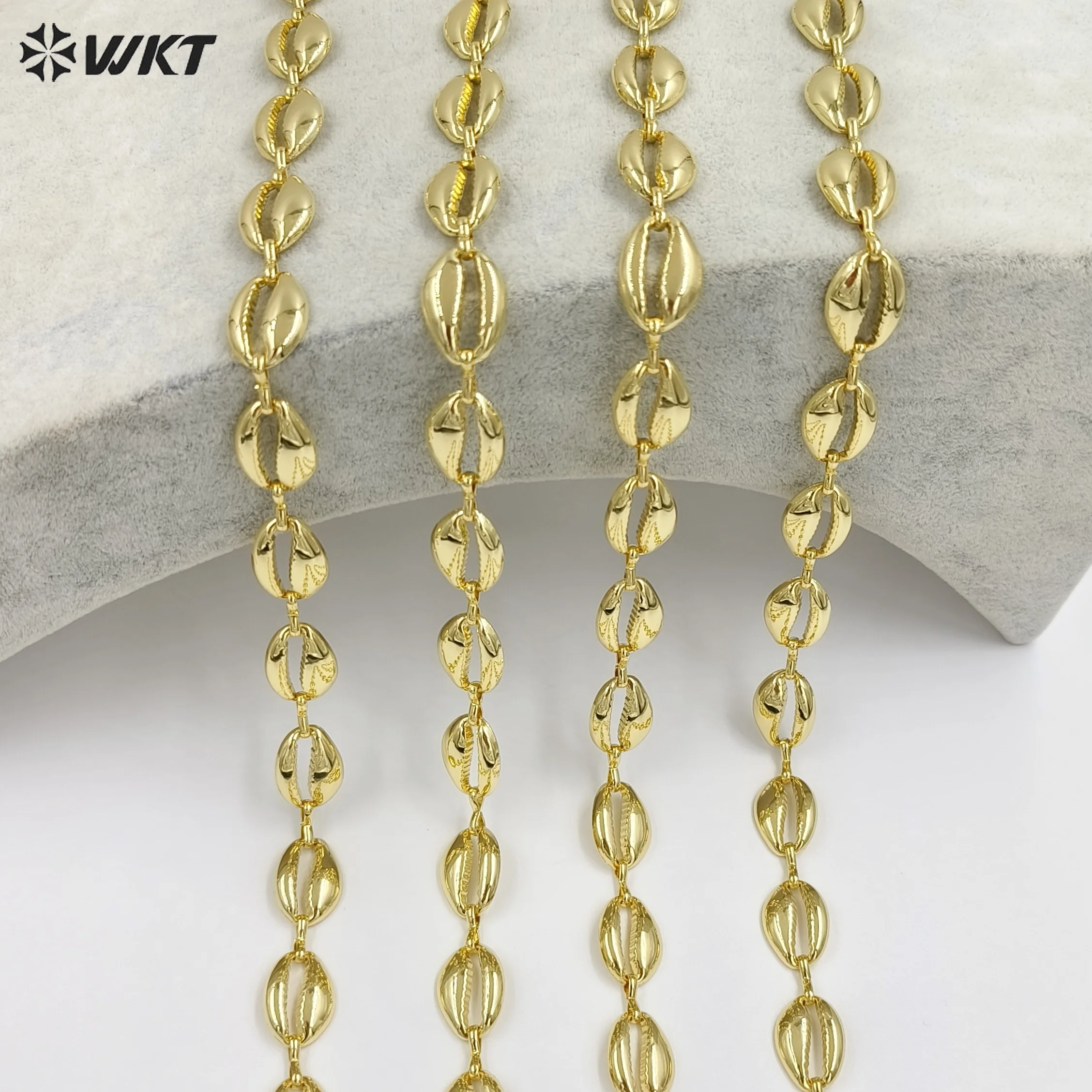 WT-BC265 Lovely Personality Cowrie Shell Charms Fine Yellow Brass Chian Accessory Making For Necklace Findings