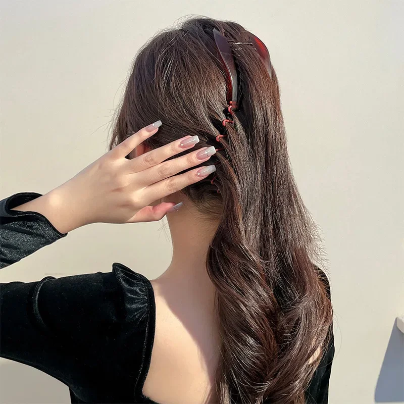 New 2 in 1 Banana Clip Set Fish Clip Coiled Hair Insert Comb Hair Side Comb Beaded Hair Clip Women Invisible Comb Headdress 2025