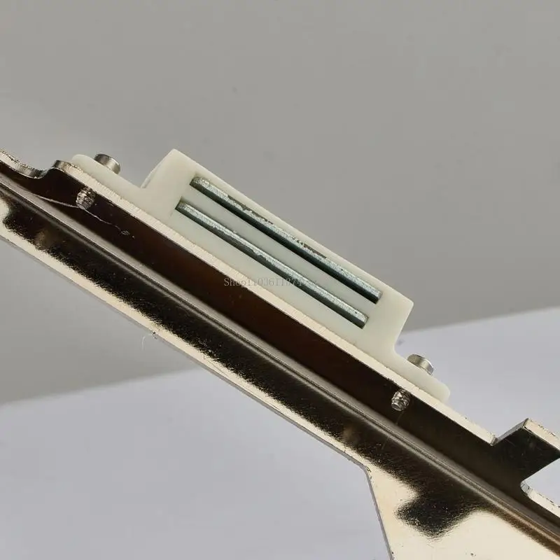 Adjustable Arrow Fletching Jig 2