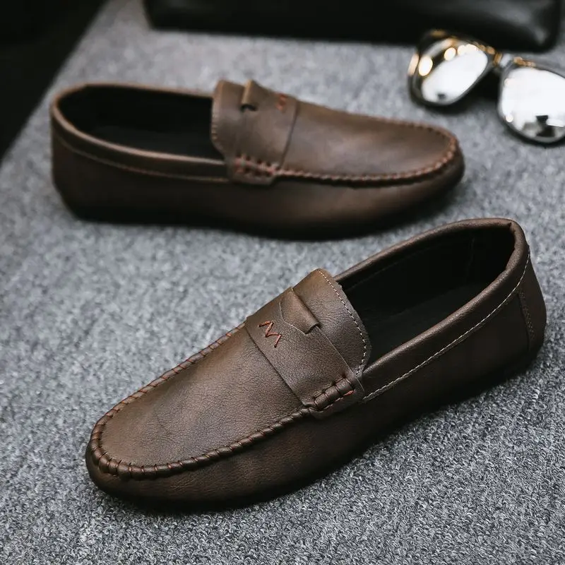 

Loafers Flat Man Casual Shoe Black Leather Shoes for Men Soft Moccasin Round Toe Common Size 45 Low Price New in Cowhide Elegant