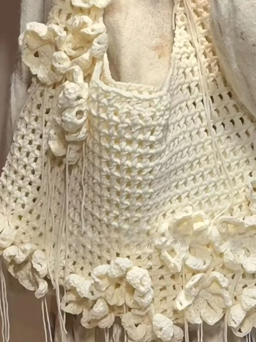 Handmade DIY Hollow out Bag Material Kit with Tassel Flower Design Yarn for Hand Knitting Crochet Vaion Girlfriend