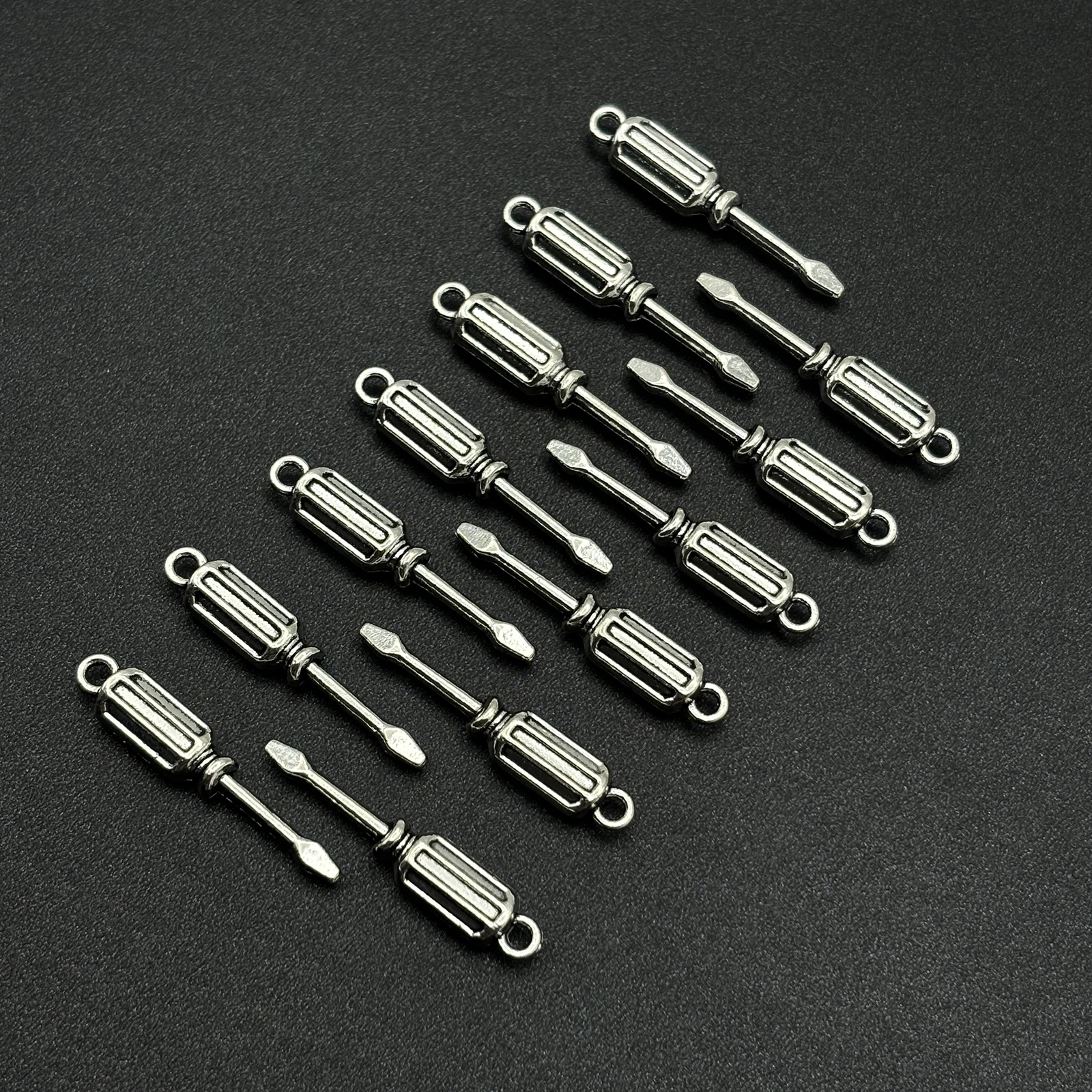 10 Pieces of Industrial-Style Handmade Accessories, Vintage Distressed Mini Flathead Screwdrivers, Niche Small Items, Suitable for DIY Bracelets, Necklaces, Earrings, and Basic DIY Jewelry Materials