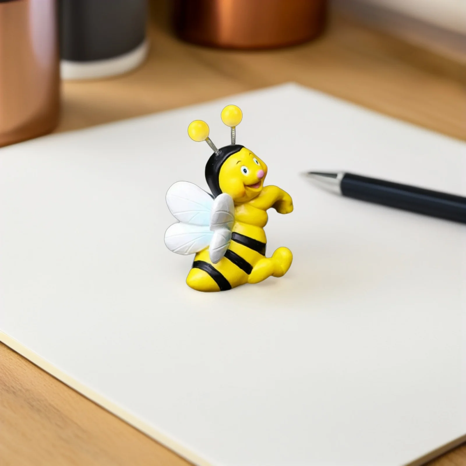 

Hanging Bee Ornament Resin Climbing For Garden Fence Balcony Patio Lawn Yard Decor Planter Hugger Outdoor Wall Art